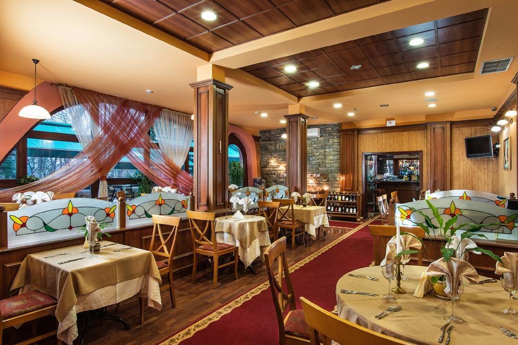 Hotel Izvor Starozagorski Bani Ngoại thất bức ảnh