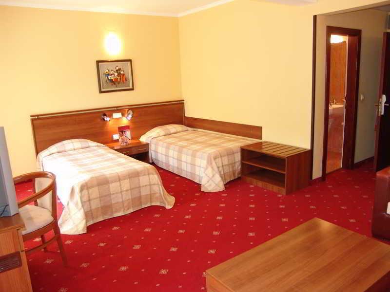 Hotel Izvor Starozagorski Bani Ngoại thất bức ảnh