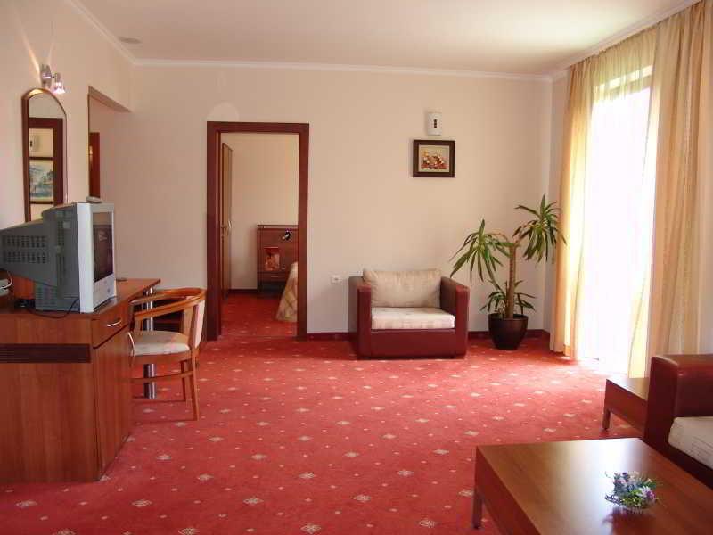 Hotel Izvor Starozagorski Bani Ngoại thất bức ảnh